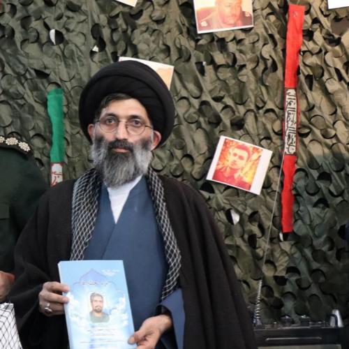 آئین رونمایی از کتاب مرد لحظه ها، زندگی نامه سردار شهید جعفر روح اللهی توسط حجت الاسلام استاد موسوی مطلق