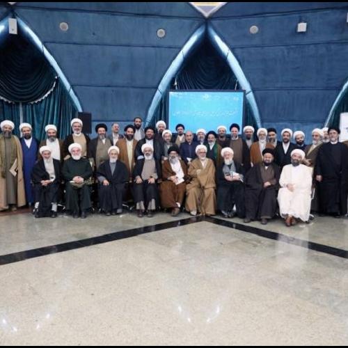 حضور استاد موسوی مطلق در نشست هم اندیشی جمعی از وعاظ و مبلغین با رئیس رسانه ملی دکتر جبلی