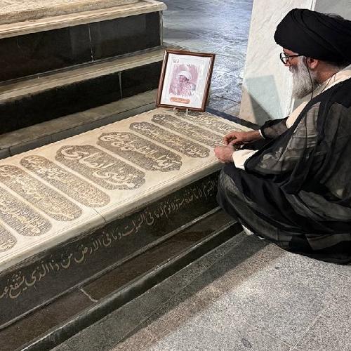 حضور استاد موسوی مطلق بر تربت آیت الله مرتضی انصاری سبط خاتم الفقهاء والمجتهدین شیخ مرتضی انصاری معروف به شیخ اعظم انصاری 