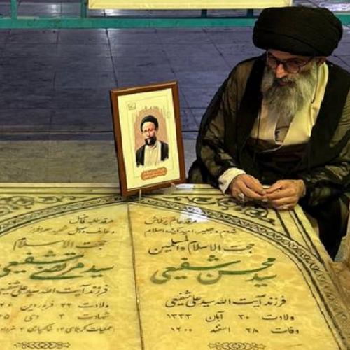 حضور استاد موسوی مطلق بر سر تربت مطهر بزرگان و علما اهواز